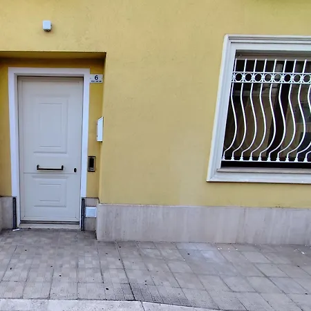 Vicolo Dari Apartmán *